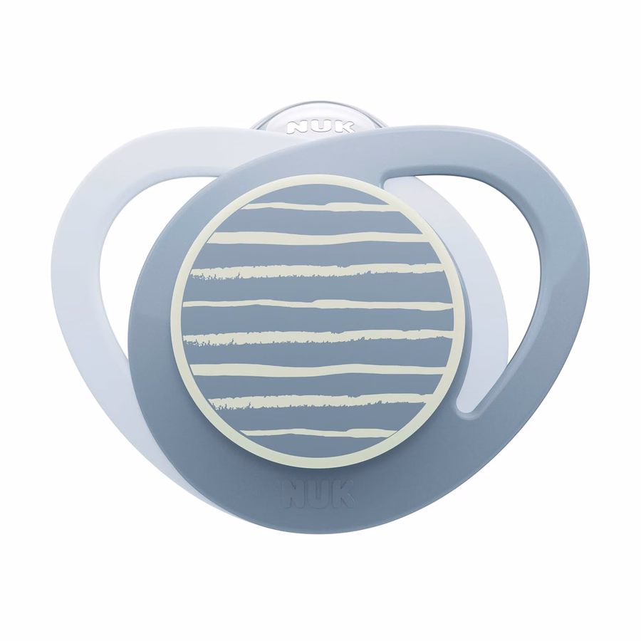 Chupete ortodóncico NUK que brilla en la oscuridad con escudo en forma de corazón, libre de BPA, apto para bebés de 18 a 36 meses, paquete de 4: Salud y hogar