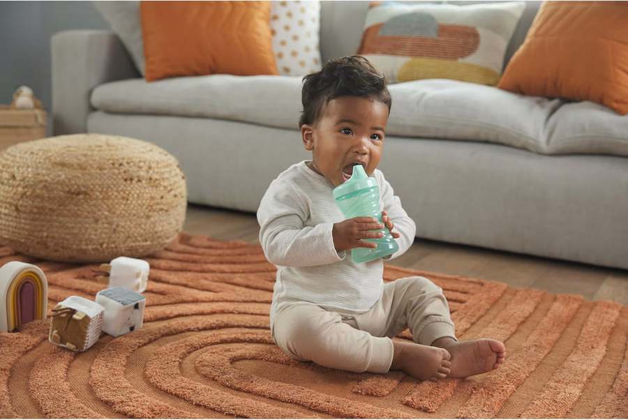Vaso de aprendizaje grande NUK Mickey Mouse de 295 ml (10 oz), paquete de 2 – Sin BPA, vaso antiderrame: Bebé