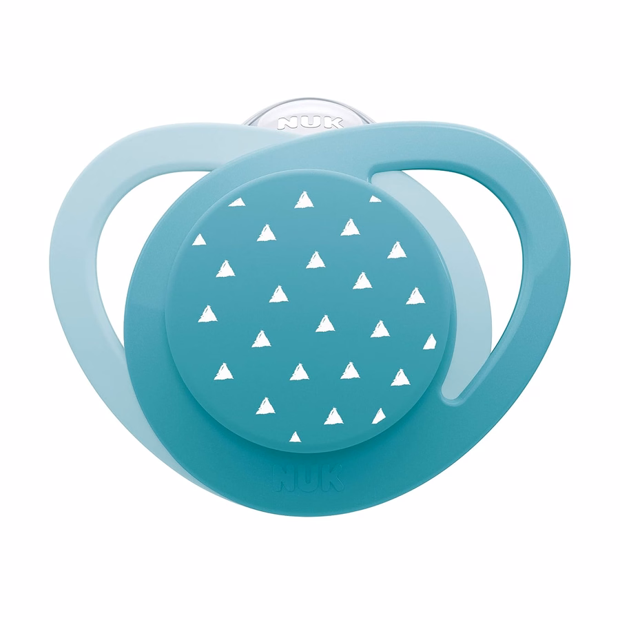 Chupete ortodóncico NUK que brilla en la oscuridad con escudo en forma de corazón, libre de BPA, apto para bebés de 6 a 18 meses, paquete de 4: Salud y hogar